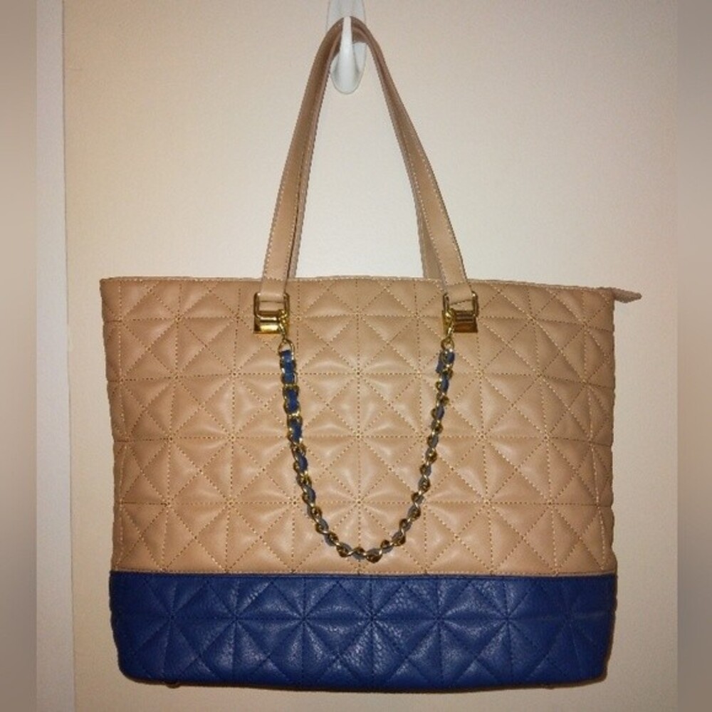 Charming Charlie tan blue quilted bag removable chain